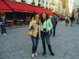 Noeli Benetti e Elizete Piccoli - Bairro Montmartre / Paris